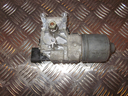 Alfa Romeo 147 Viskermotor Med OEM Nr. Ophugger Fra Alfa Romeo Ophugger