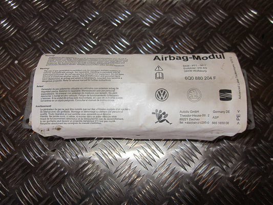 Skoda Fabia Airbag  Med OEM Nr. 6Q0880204G Fra Skoda Ophugger