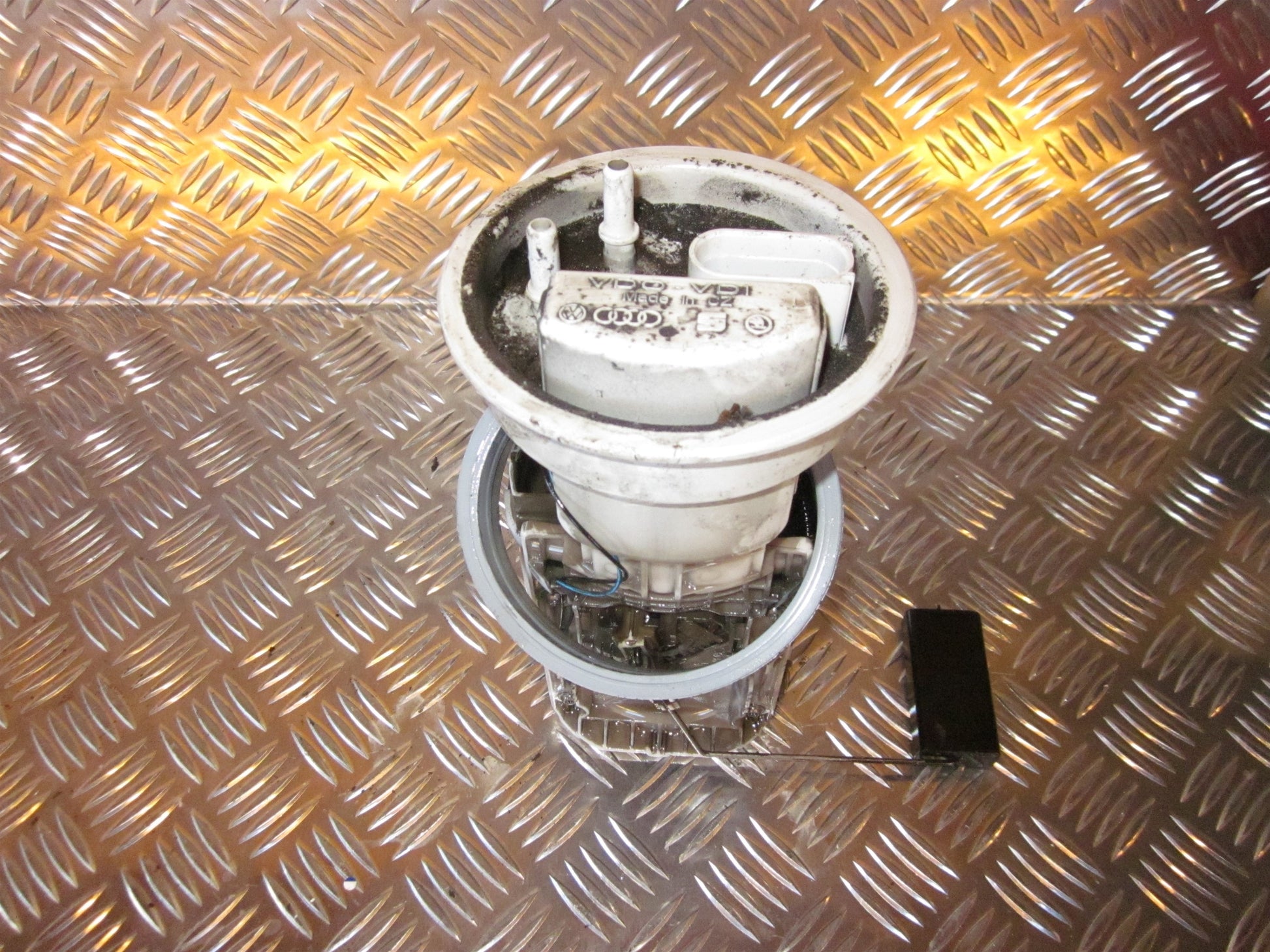 Skoda Fabia Benz/Brændstofpumpe El Med OEM Nr. 6Q0919050C Fra Skoda Ophugger