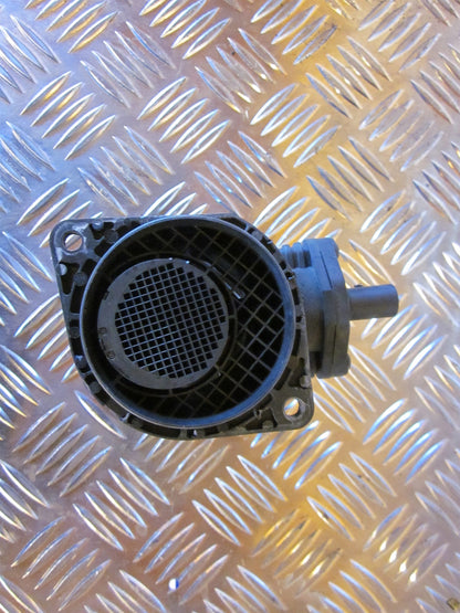 Skoda Fabia Luftmængdemåler Med OEM Nr. 038906461B Fra Skoda Ophugger