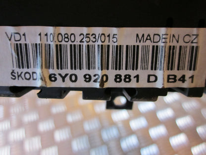 Skoda Fabia Speedometer - Instrument Med OEM Nr. 6Y0920881D/B41 Fra Skoda Ophugger