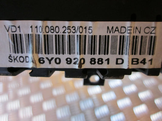 Skoda Fabia Speedometer - Instrument Med OEM Nr. 6Y0920881D/B41 Fra Skoda Ophugger