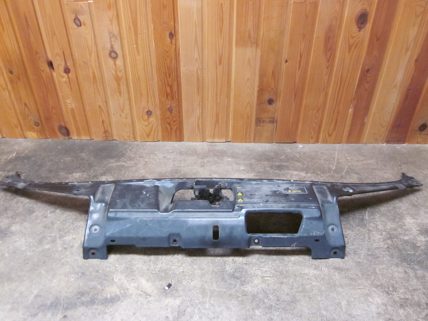 Skoda Fabia Låseplade Med OEM Nr. 6Y0803303C Fra Skoda Ophugger