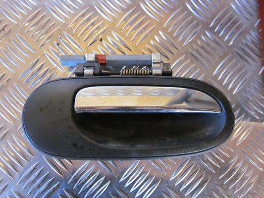 Nissan Almera N16 Håndtag Udvendig Med OEM Nr. Ophugger Fra Nissan Ophugger