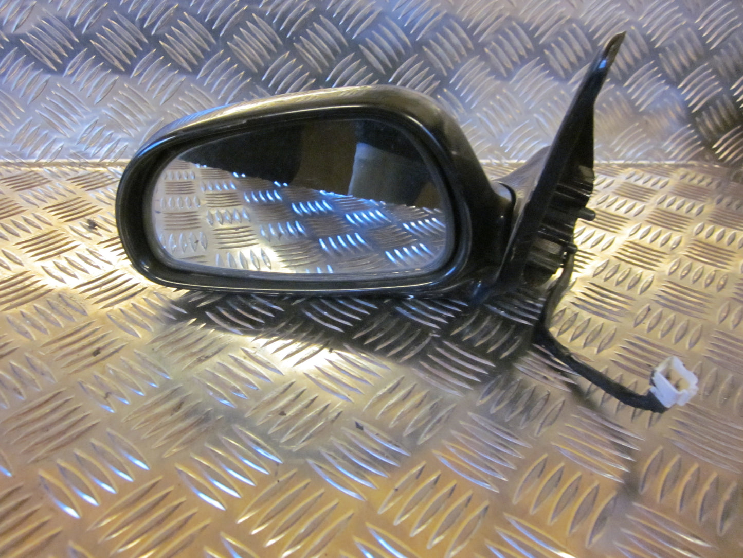 Mazda MX3 Sidespejl Med OEM Nr. Ophugger Fra Mazda Ophugger