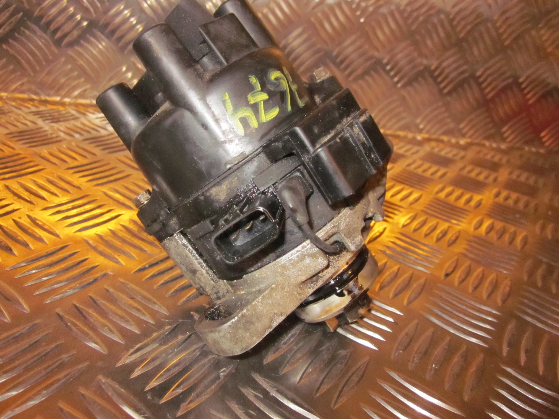 Mazda MX3 Strømfordeler El Med OEM Nr. Ophugger Fra Mazda Ophugger