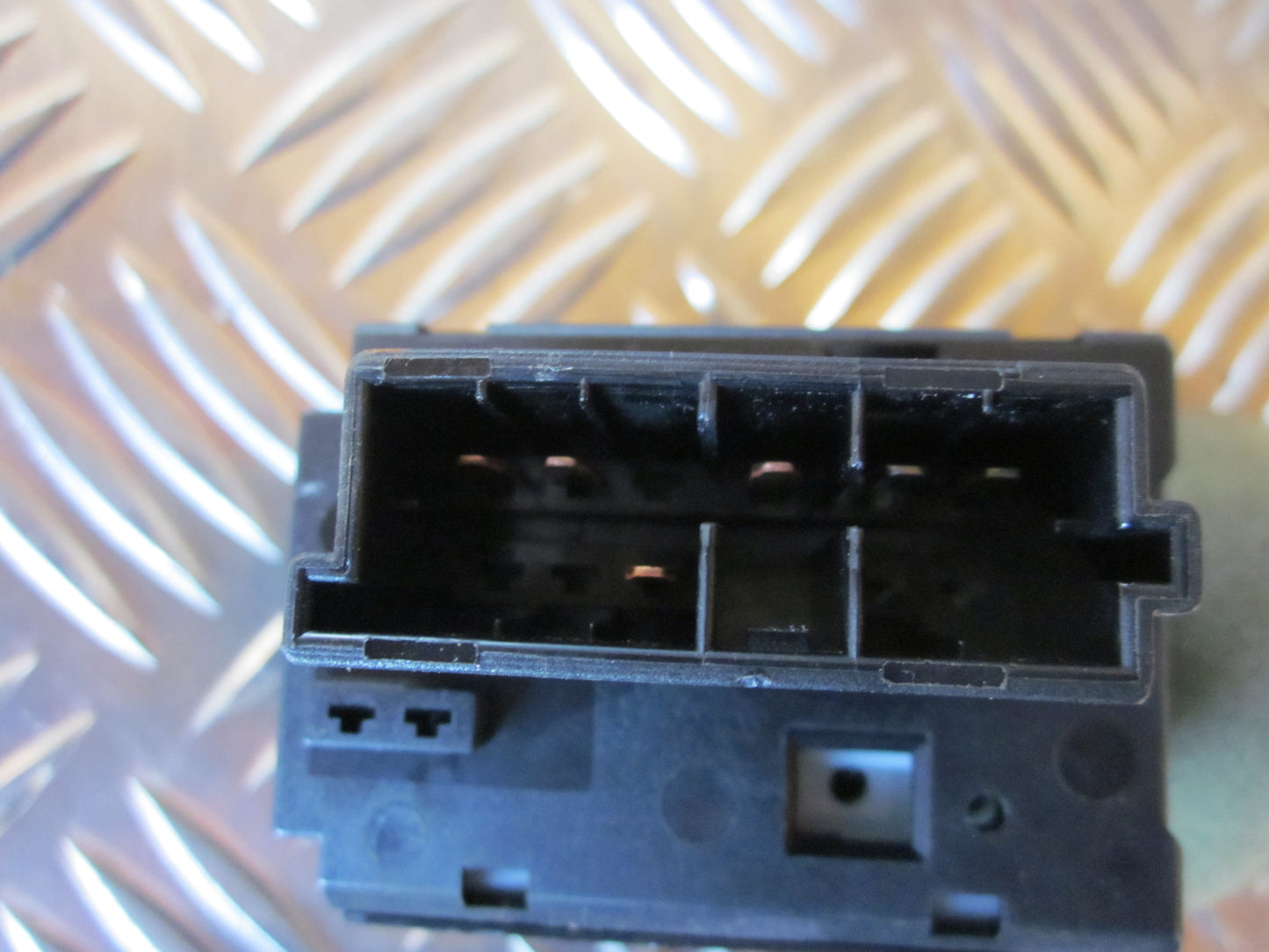 Peugeot Expert Kontakt Visker Med OEM Nr. Ophugger Fra Peugeot Ophugger