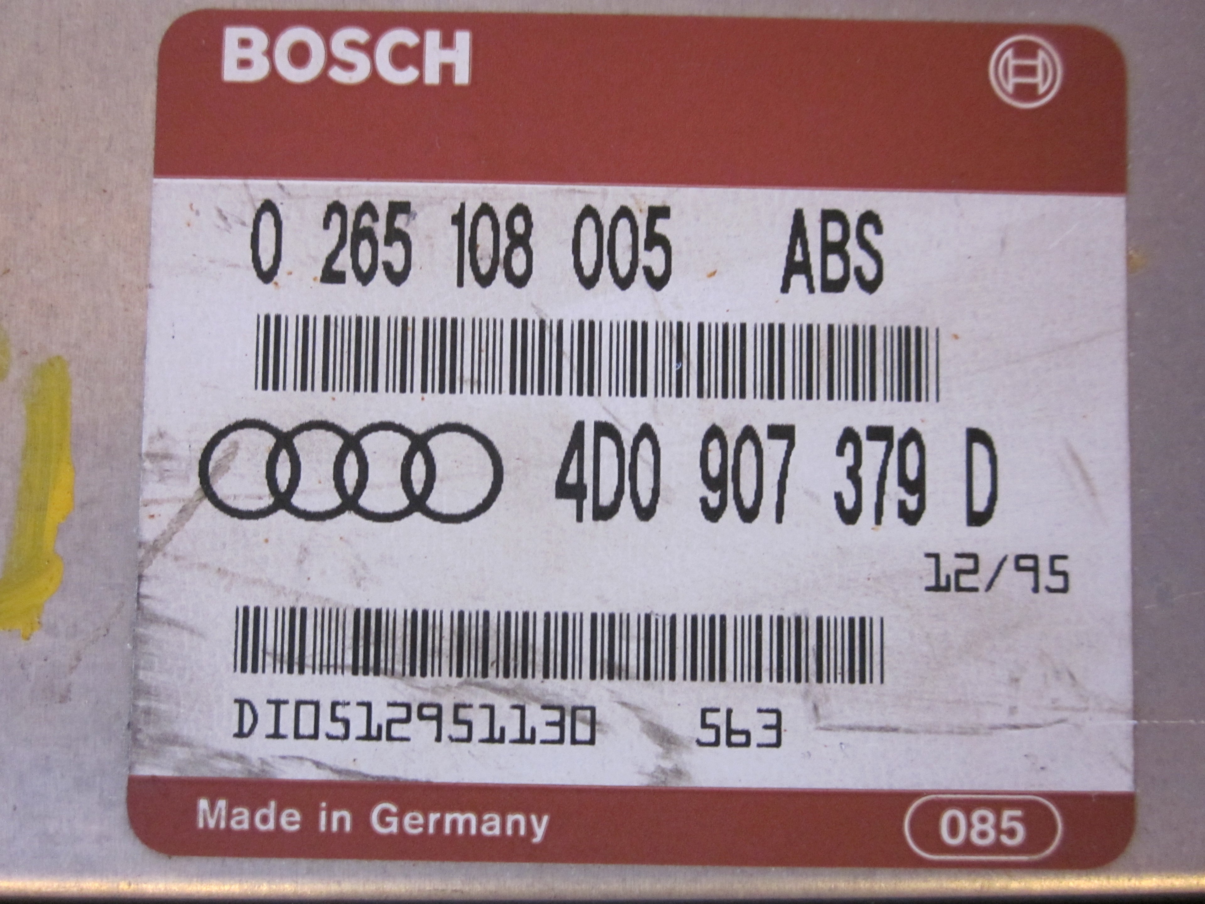 Audi A4 ABS Elboks Med OEM Nr. Ophugger Fra Audi Ophugger