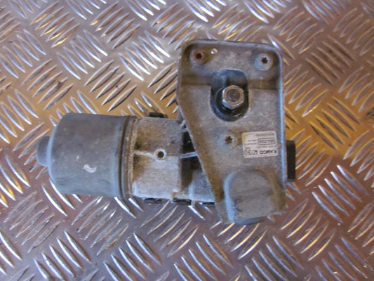 Mazda 3 BK Viskermotor Med OEM Nr. Ophugger Fra Mazda Ophugger