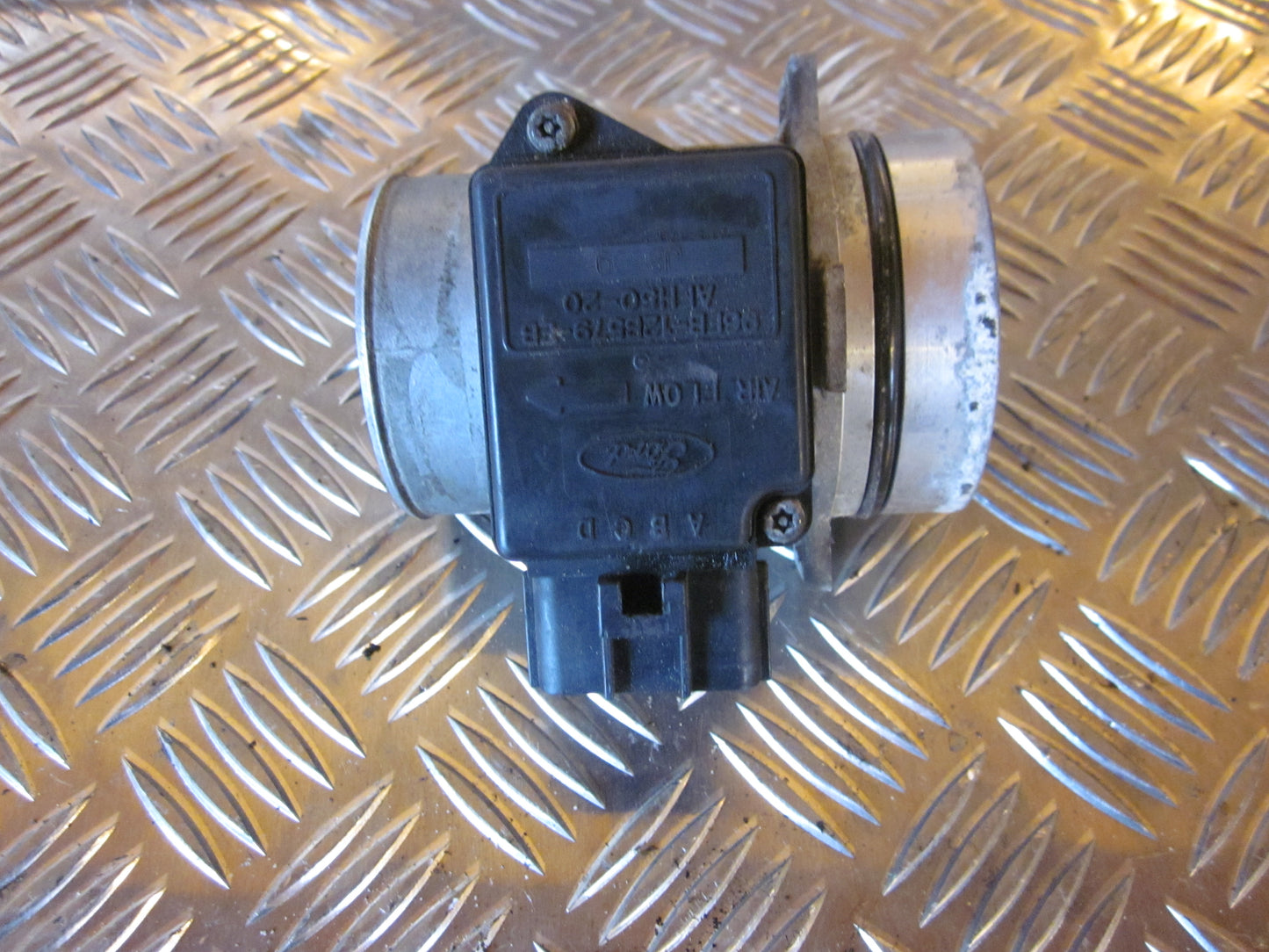 Ford Fiesta 4+5 Luftmængdemåler Med OEM Nr. Ophugger Fra Ford Ophugger