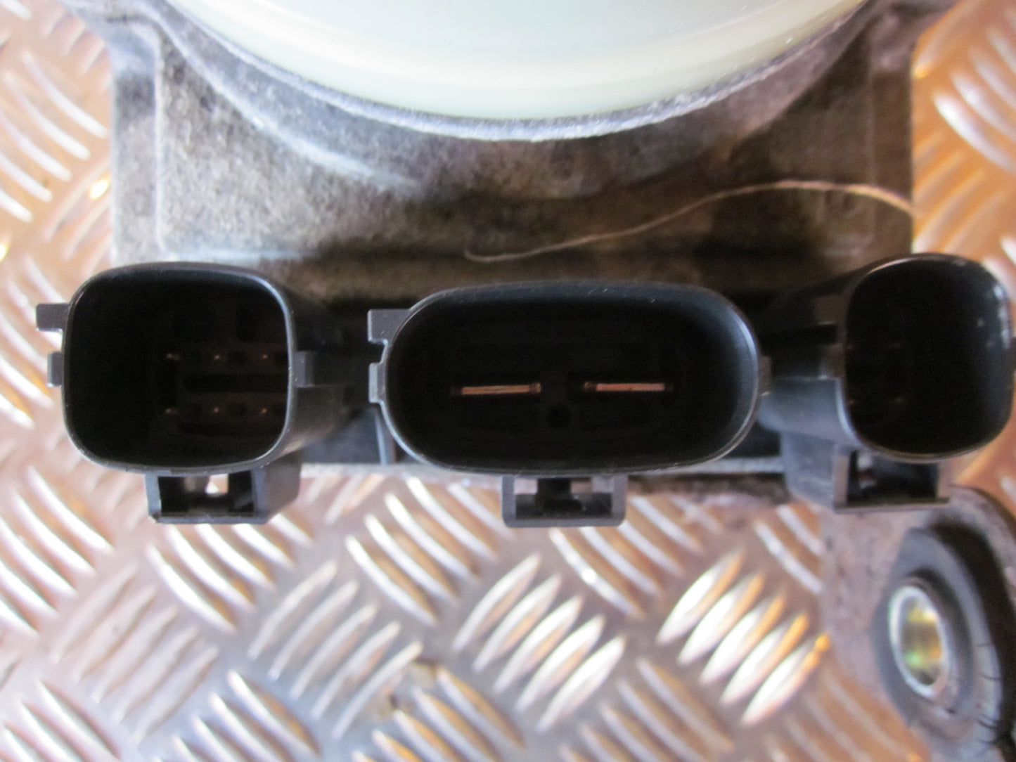 Mazda 3 BK Servopumpe Med OEM Nr. Ophugger Fra Mazda Ophugger