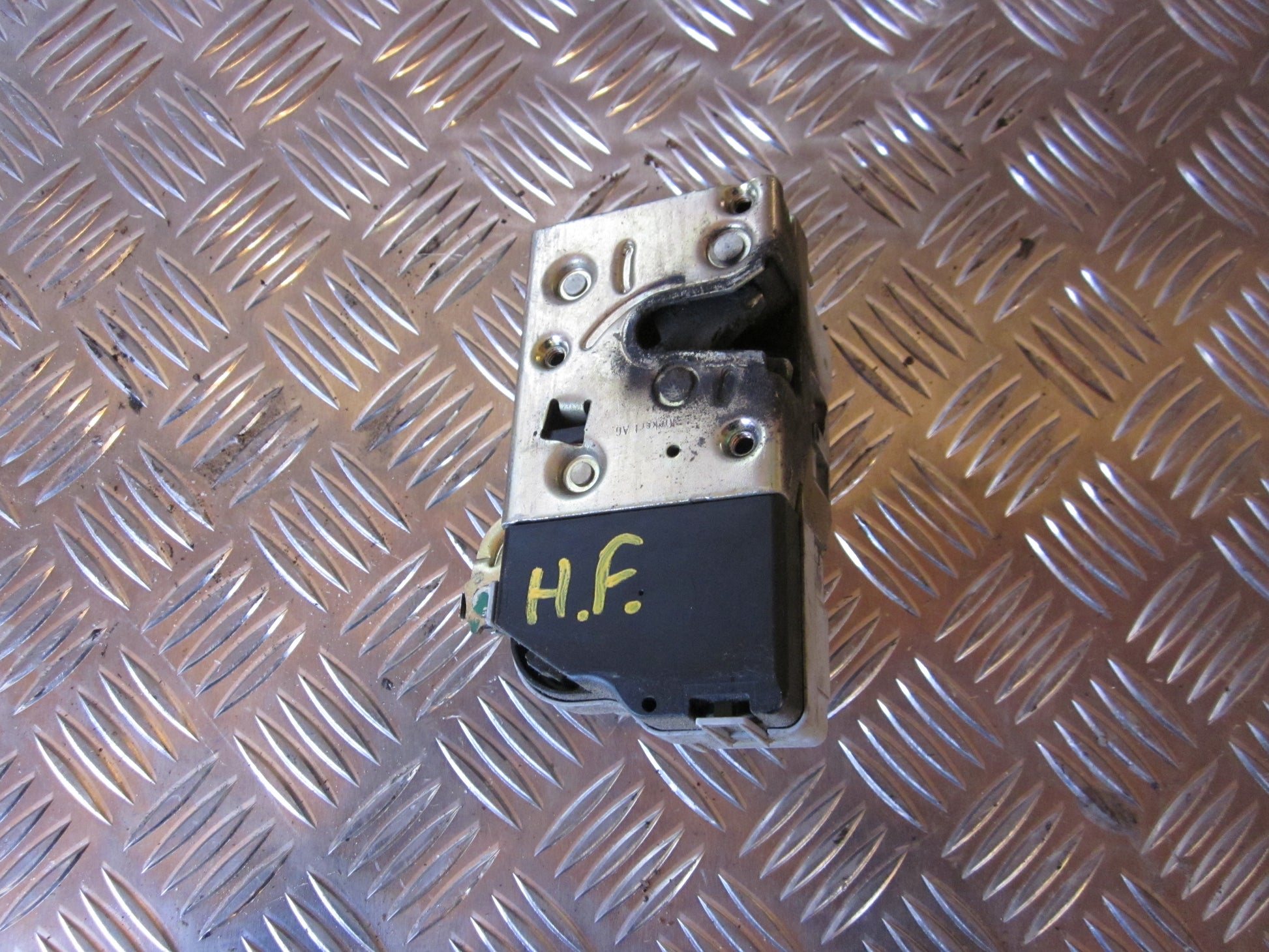 Peugeot Partner Dørlås Med OEM Nr. Ophugger Fra Peugeot Ophugger