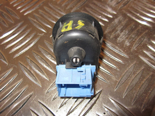 Peugeot Partner Kontakt Sidespejl Med OEM Nr. Ophugger Fra Peugeot Ophugger