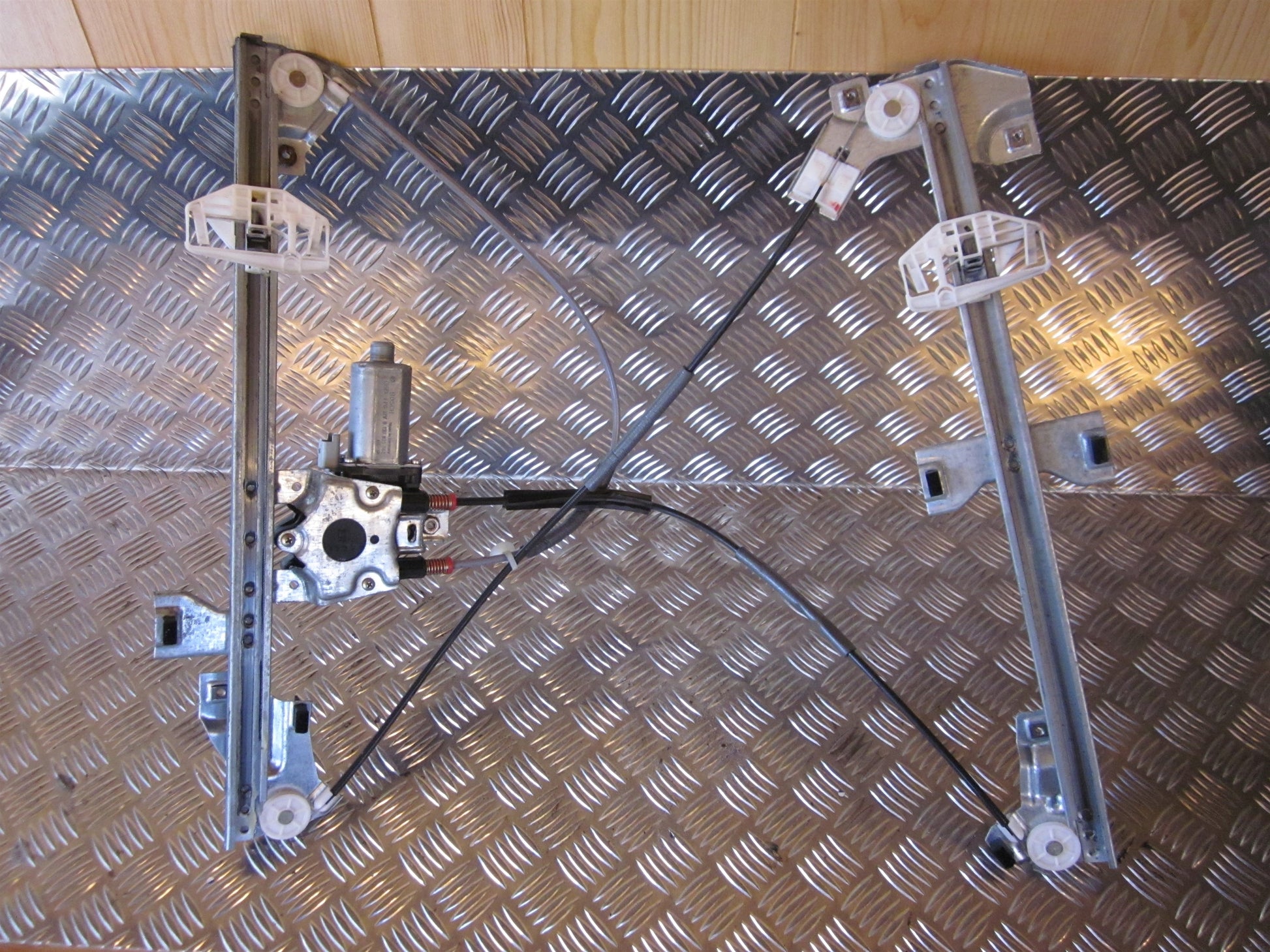 Peugeot Partner Rudemotor - Rudehejs Med OEM Nr. Ophugger Fra Peugeot Ophugger