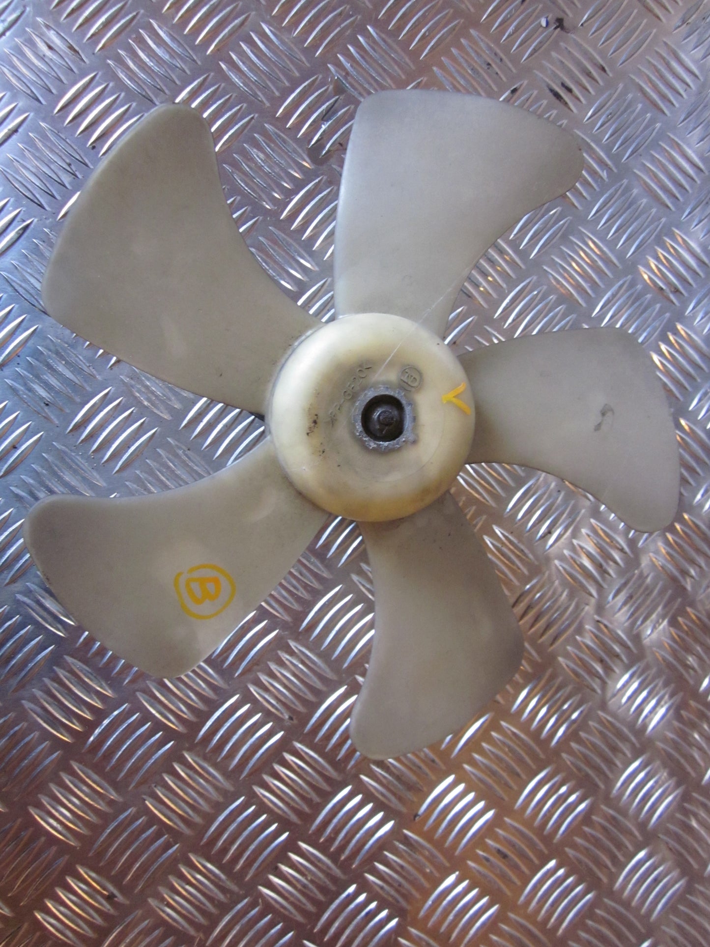 Mazda 6 GG/GY Kølerblæser El Med OEM Nr. Ophugger Fra Mazda Ophugger