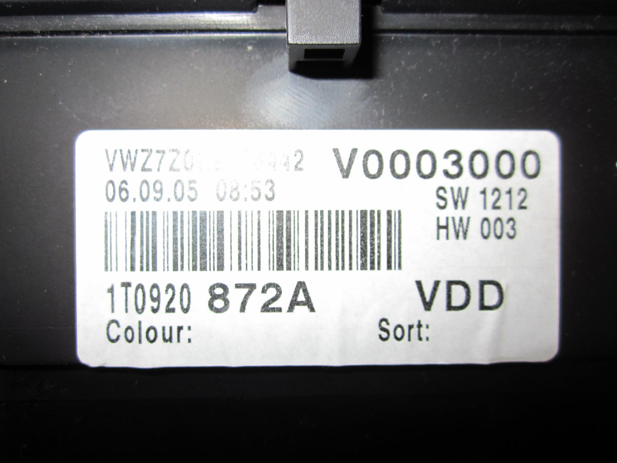 VW Touran 1T/Gp Speedometer - Instrument Med OEM Nr. 1T0920872A Fra VW Ophugger