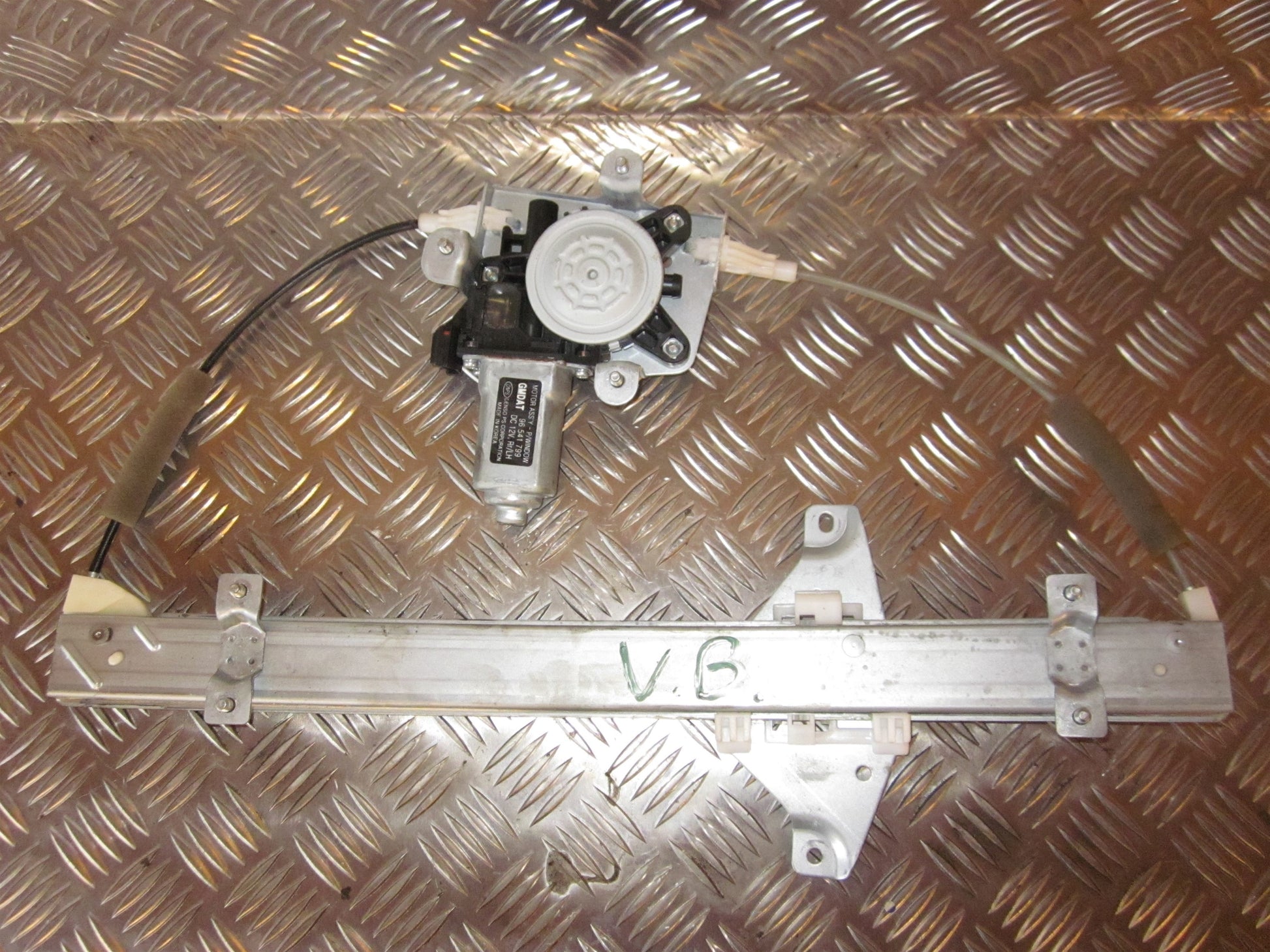 Chevrolet Aveo Rudemotor - Rudehejs Med OEM Nr. Ophugger Fra Chevrolet Ophugger