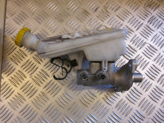Peugeot 207 Bremsehovedcylinder Med OEM Nr. Ophugger Fra Peugeot Ophugger