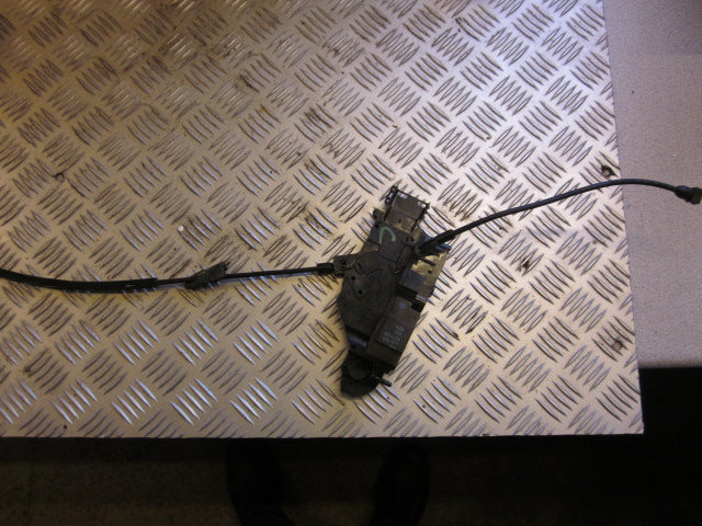 Peugeot 207 Dørlås Med OEM Nr. Ophugger Fra Peugeot Ophugger