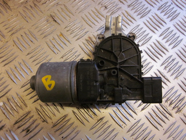 Peugeot 207 Viskermotor Med OEM Nr. 0390241540 Fra Peugeot Ophugger