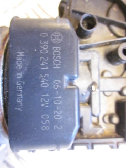 Peugeot 207 Viskermotor Med OEM Nr. 0390241540 Fra Peugeot Ophugger