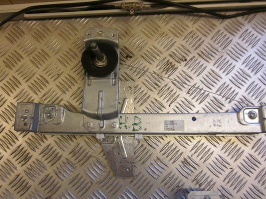 Peugeot 207 Rudemotor - Rudehejs Med OEM Nr. Ophugger Fra Peugeot Ophugger