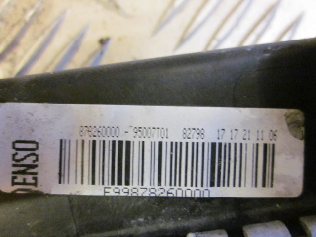 Peugeot 207 Køler Med OEM Nr. Ophugger Fra Peugeot Ophugger