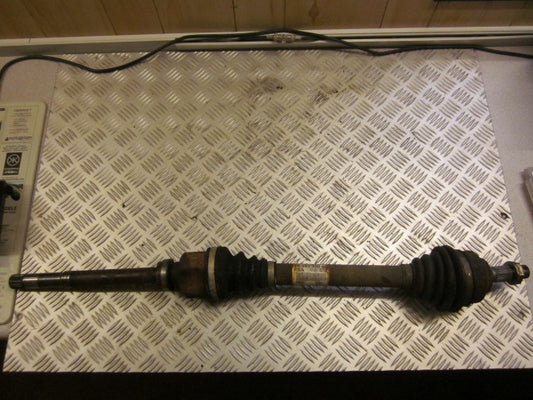 Peugeot 207 Trækaksel For H Med OEM Nr. Ophugger Fra Peugeot Ophugger