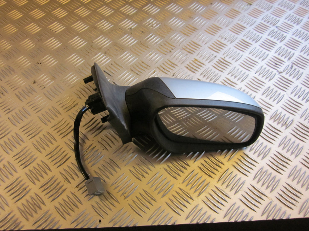 Ford Mondeo 3 Sidespejl Med OEM Nr. 1376108 Fra Ford Ophugger