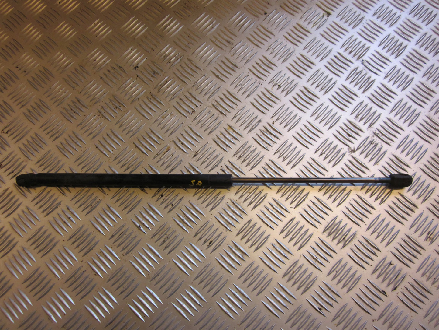 Ford Mondeo 3 Bagklapsdæmper Med OEM Nr. Ophugger Fra Ford Ophugger