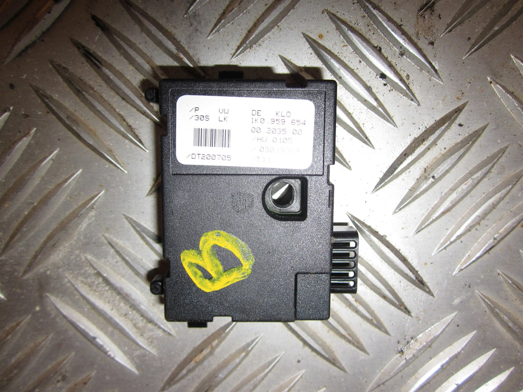 VW Touran 1T/Gp Ratvinkelsensor Med OEM Nr. 1K0959654 Fra VW Ophugger