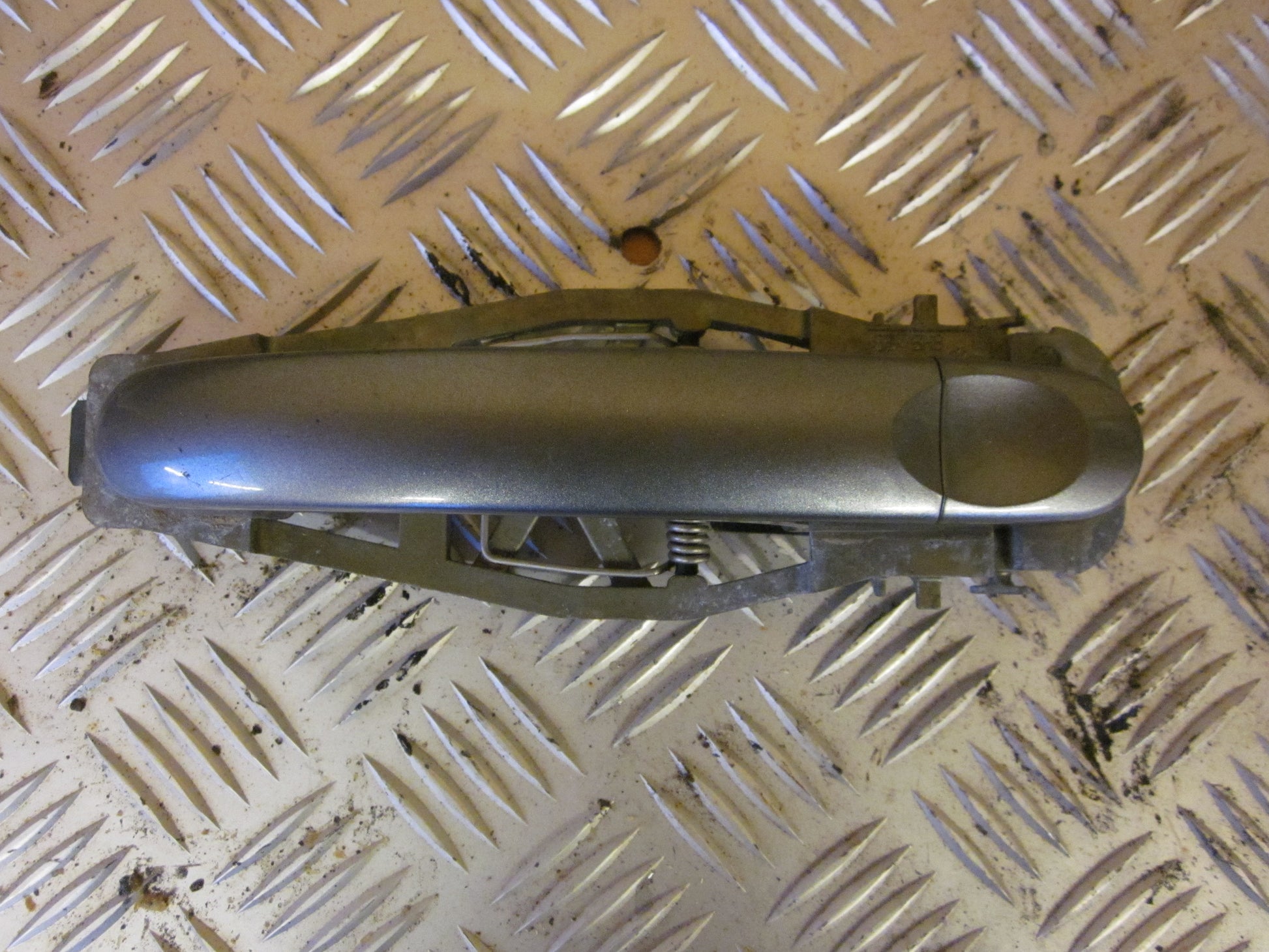 VW Touran 1T GP Håndtag Udvendig Med OEM Nr. Ophugger Fra VW Ophugger