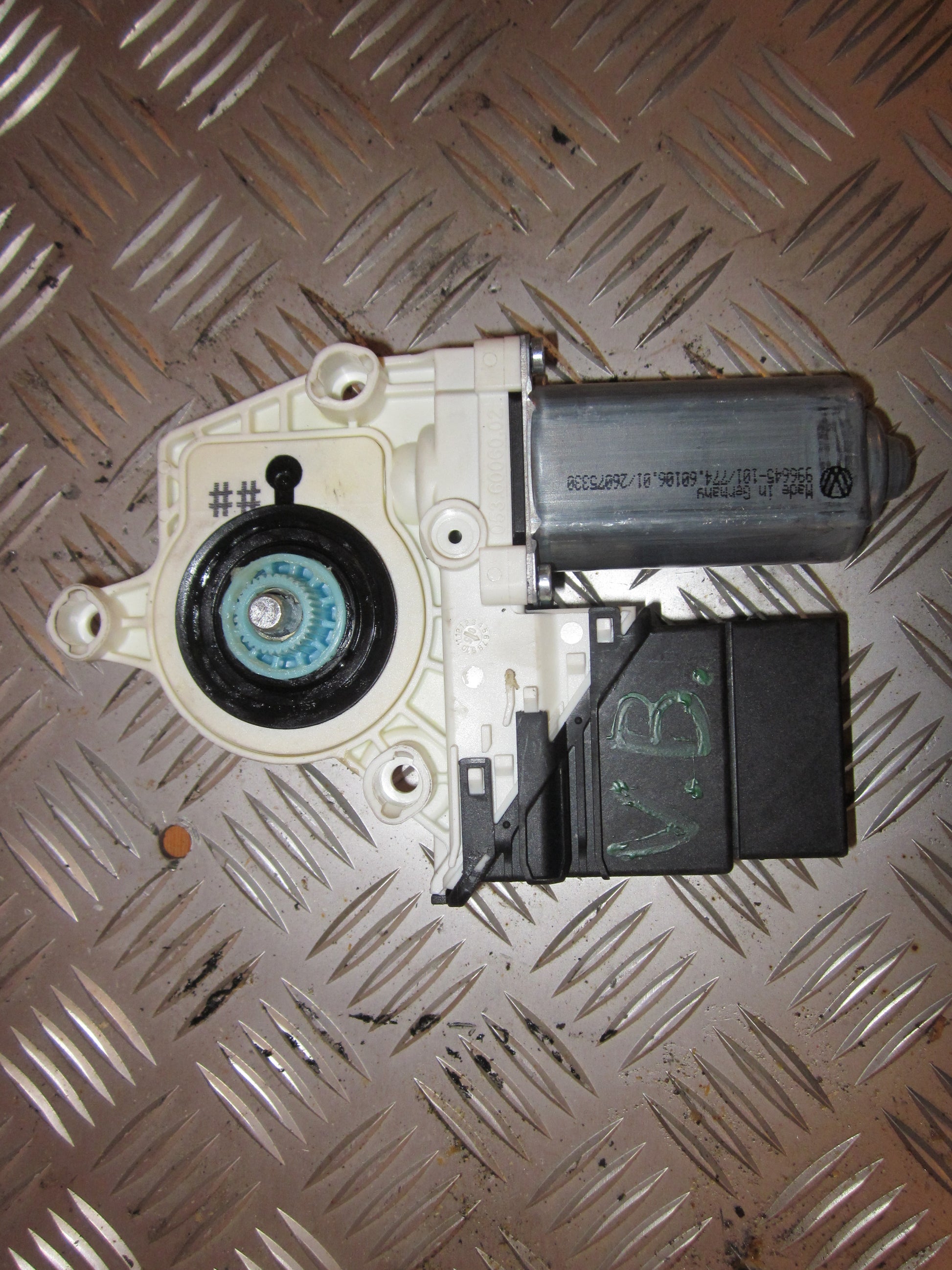 VW Touran 1T GP Rudemotor - Rudehejs Med OEM Nr. 1K0959703B Fra VW Ophugger