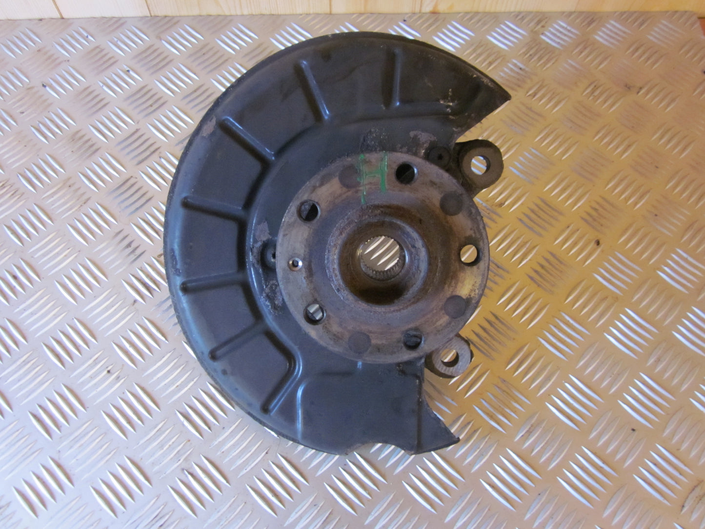VW Touran 1T GP Spindel For H Med OEM Nr. Ophugger Fra VW Ophugger