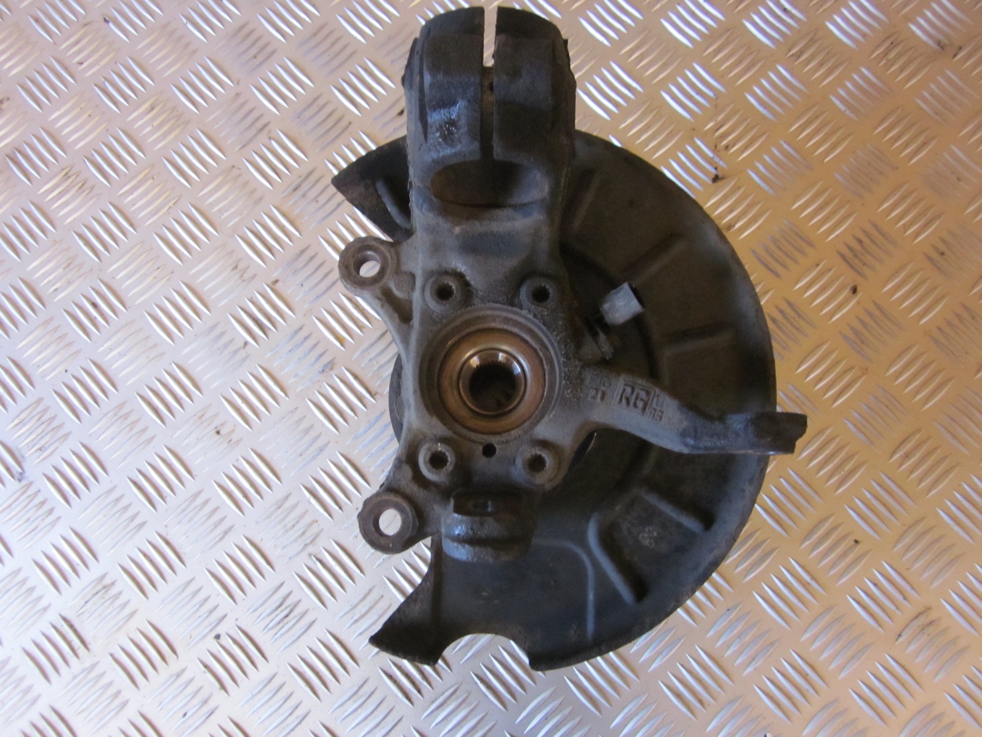 VW Touran 1T GP Spindel For H Med OEM Nr. Ophugger Fra VW Ophugger