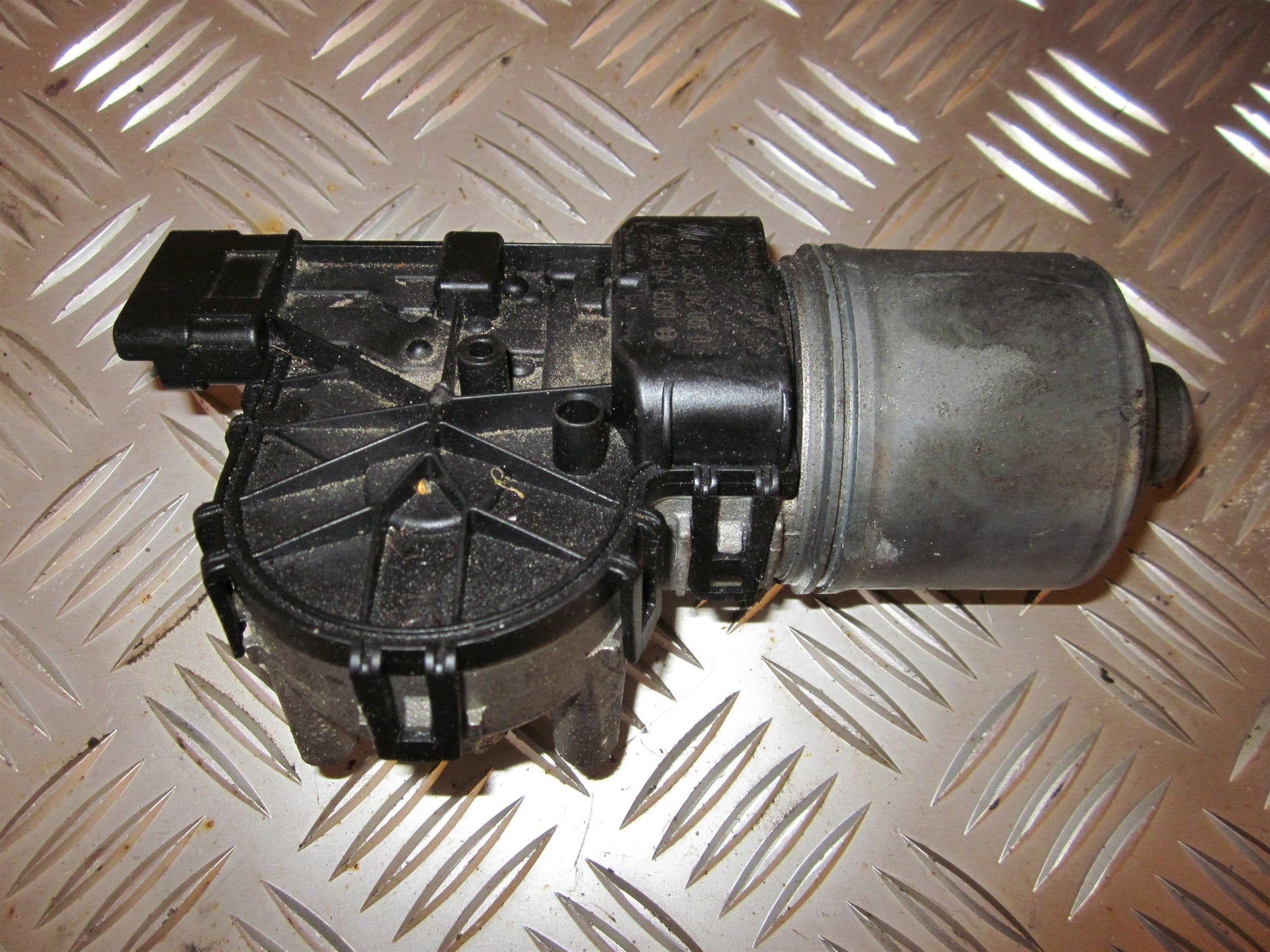Peugeot 206 Viskermotor Med OEM Nr. 6405N5 Fra Peugeot Ophugger