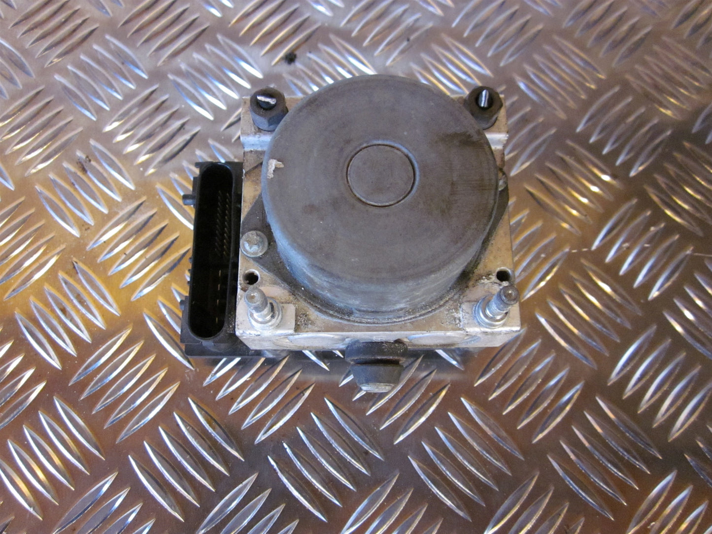 Fiat Grande Punto Abs Pumpe Med OEM Nr. 0265231878 Fra Fiat Ophugger