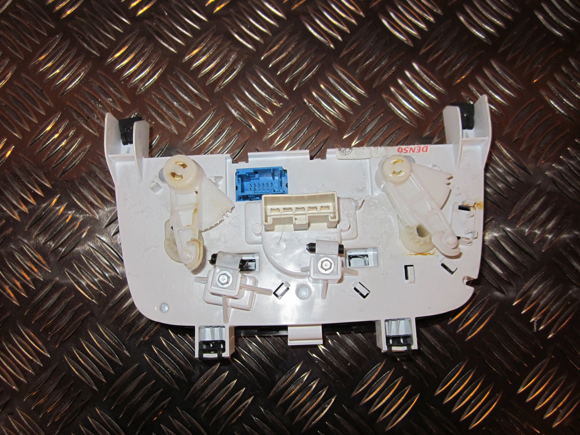 Fiat Grande Punto Varmeregulering Med OEM Nr. Ophugger Fra Fiat Ophugger