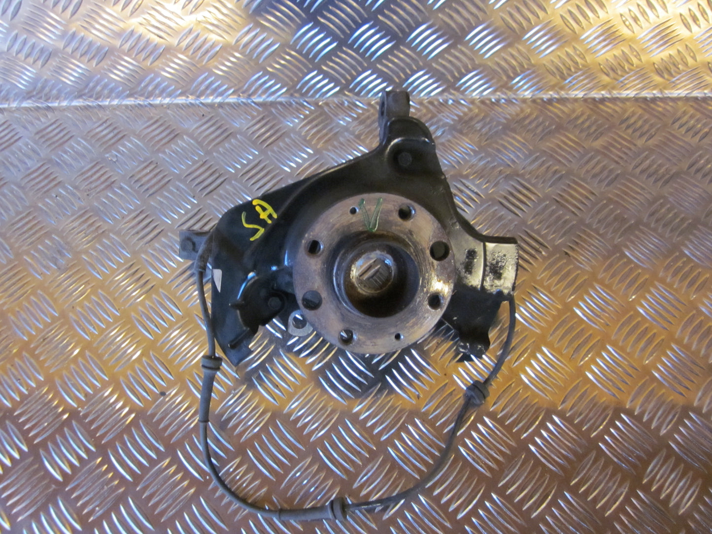 Fiat Grande Punto Spindel For V Med OEM Nr. Ophugger Fra Fiat Ophugger