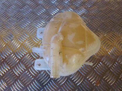 Fiat Grande Punto Ekspansionsbehold Med OEM Nr. Ophugger Fra Fiat Ophugger