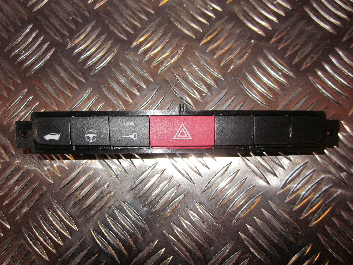 Fiat Grande Punto Kontakt Katastrofe Med OEM Nr. Ophugger Fra Fiat Ophugger