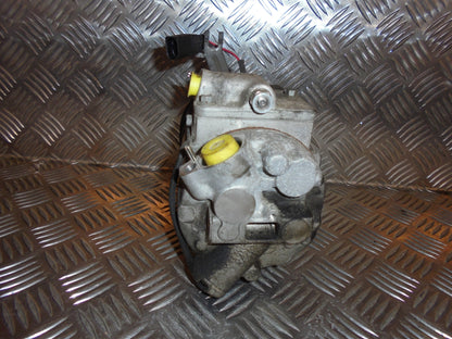VW Polo 9N Aircondition Pumpe Med OEM Nr. 6Q0820803G Fra VW Ophugger