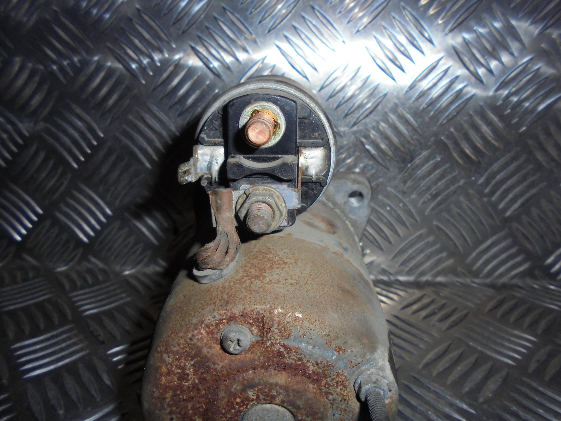 Mazda 323 C 3D BA13 Starter Med OEM Nr. B50518400 Fra Mazda Ophugger