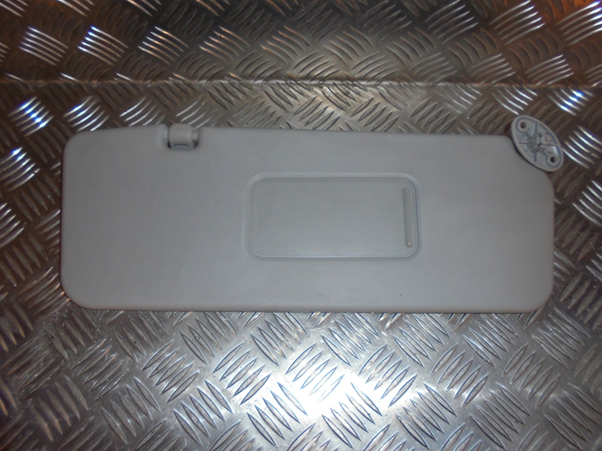 Opel Agila A Solskærm Med OEM Nr. Ophugger Fra Opel Ophugger