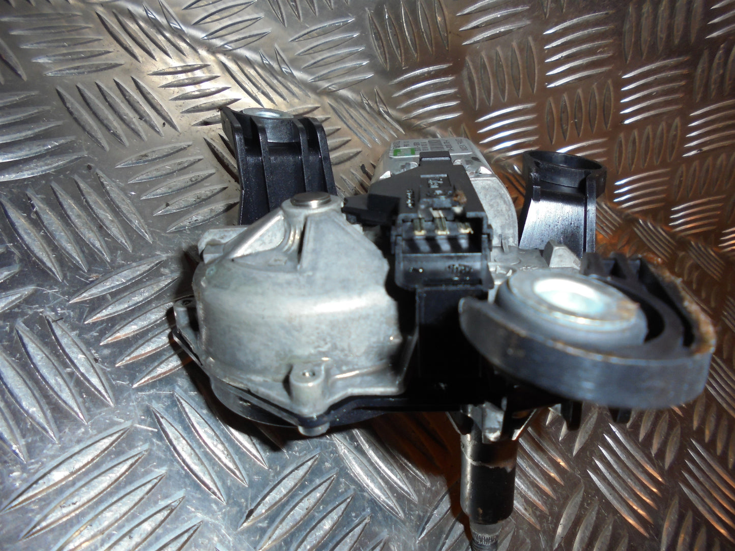 Opel Agila A Bagrudevisker Motor Med OEM Nr. Ophugger Fra Opel Ophugger