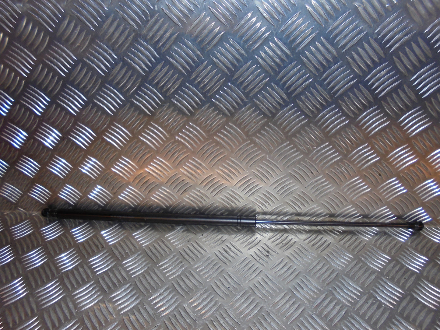 Opel Agila A Bagklapsdæmper Med OEM Nr. Ophugger Fra Opel Ophugger