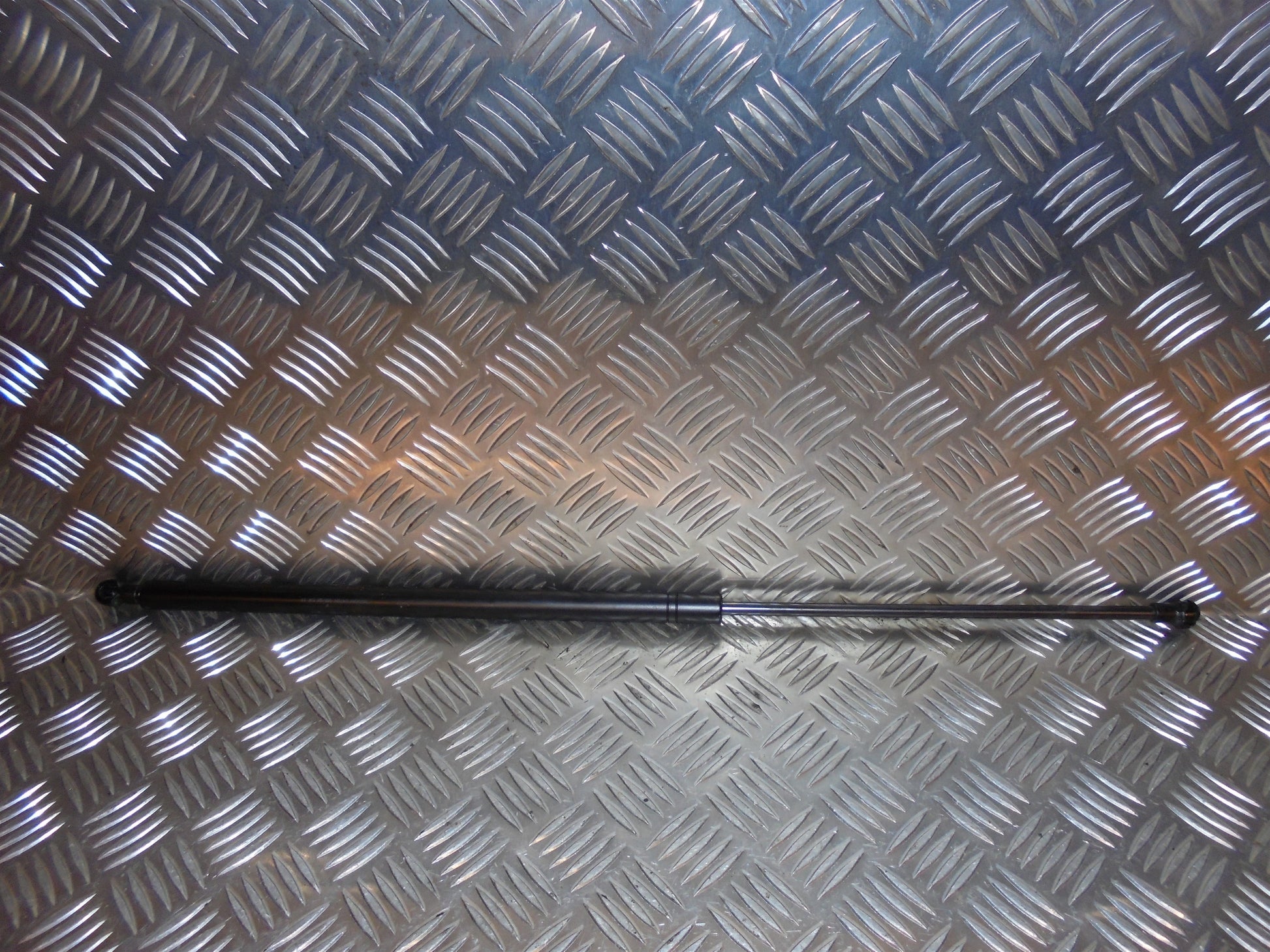 Opel Agila A Bagklapsdæmper Med OEM Nr. Ophugger Fra Opel Ophugger