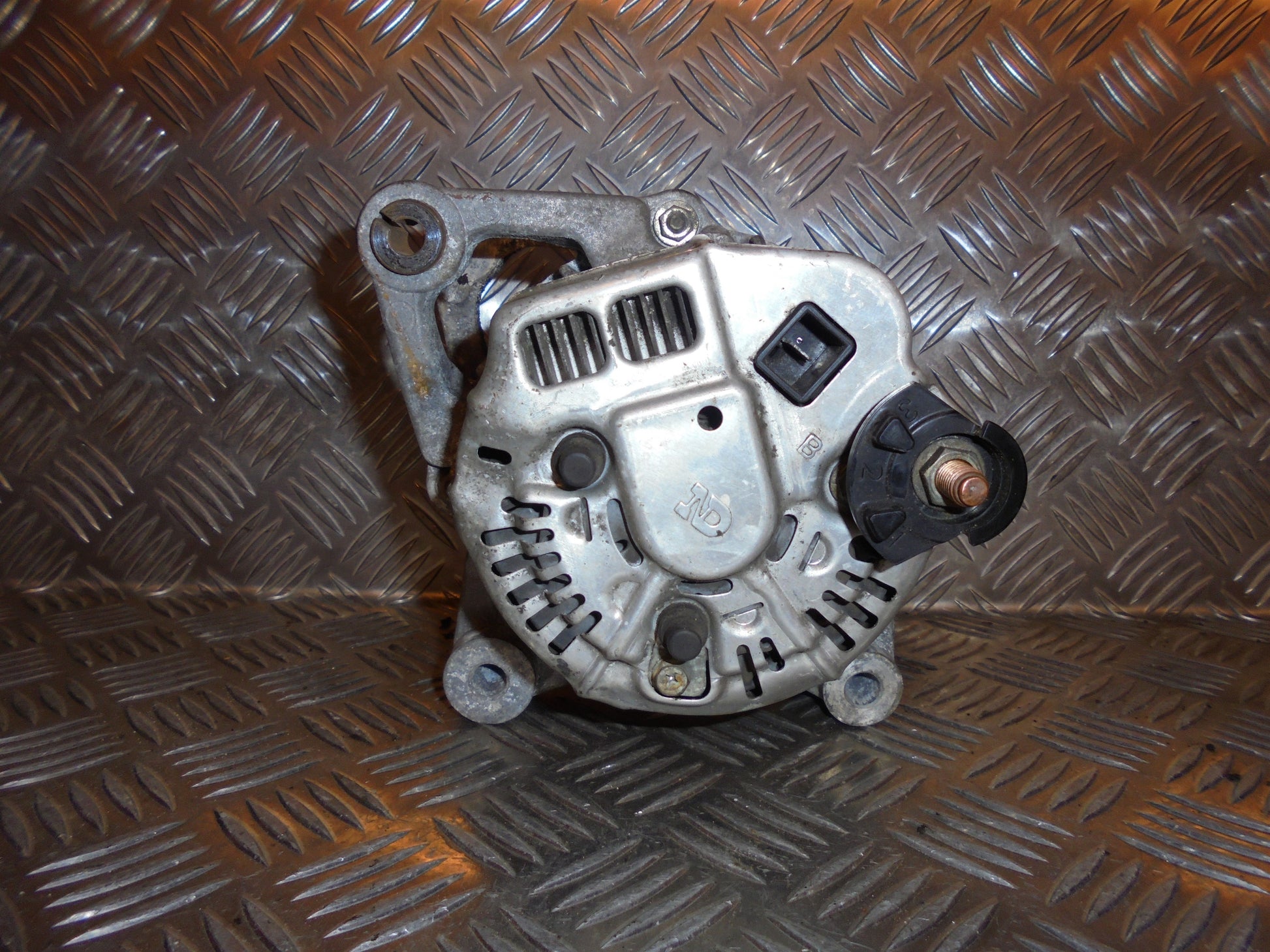 Volvo S40/V40 Generator Med OEM Nr. 9130217 Fra Volvo Ophugger