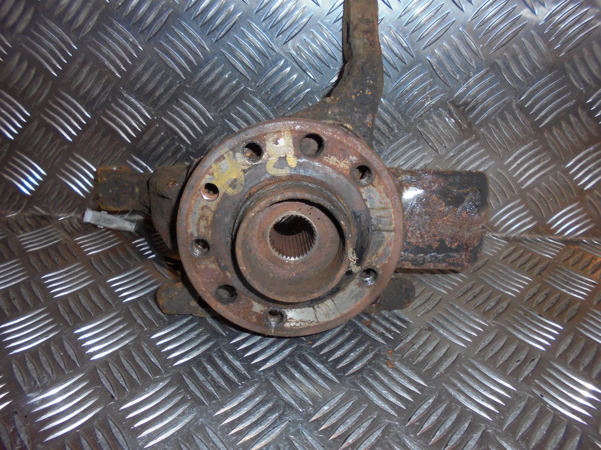 Opel Zafira B Spindel For V Med OEM Nr. Ophugger Fra Opel Ophugger