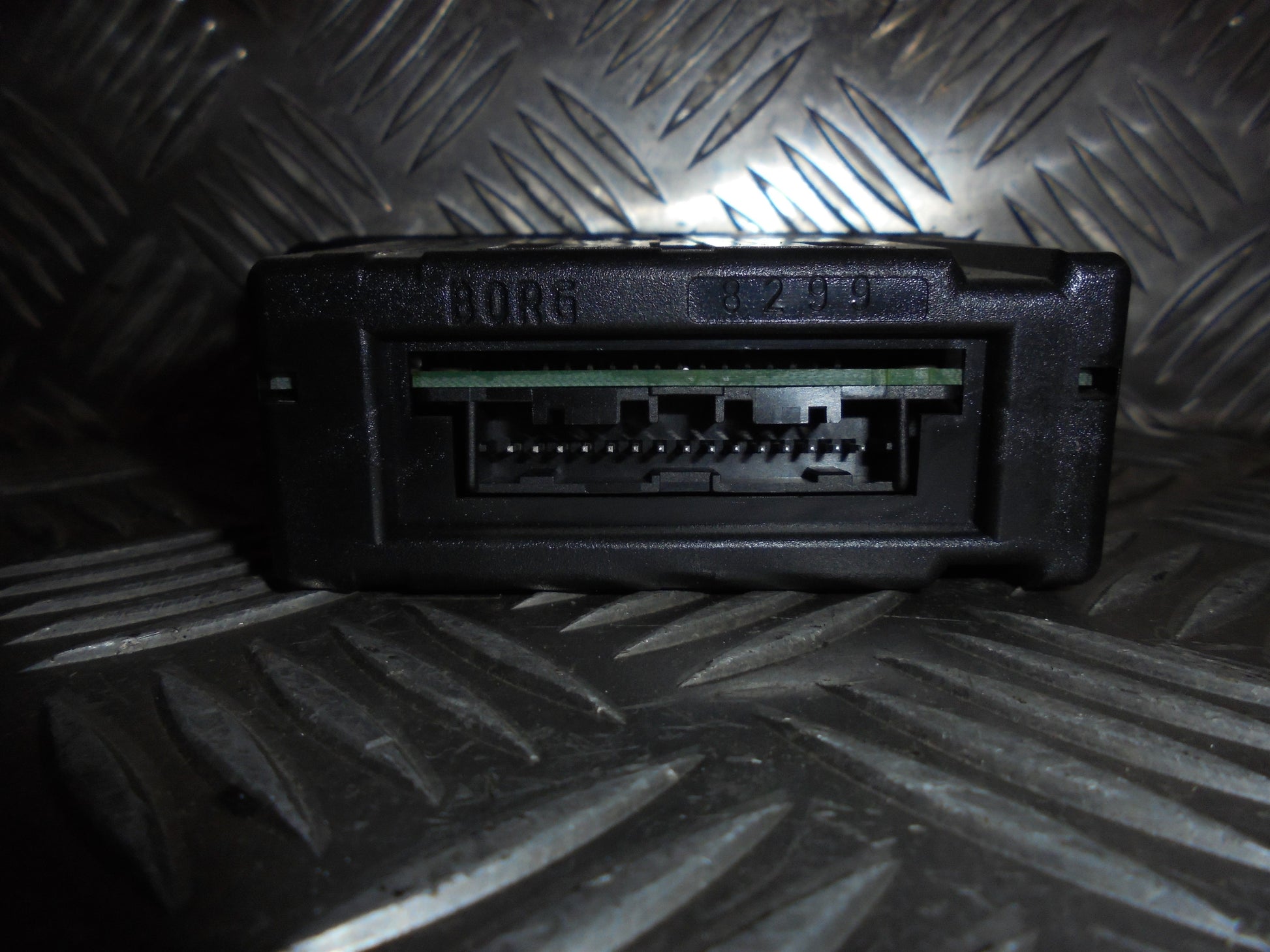 Peugeot 406 Ur Med OEM Nr. Ophugger Fra Peugeot Ophugger